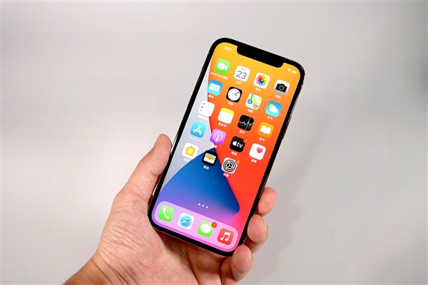 武汉苹果手机维修分享iOS 14.2修订版已到，专属iPhone 12系列 